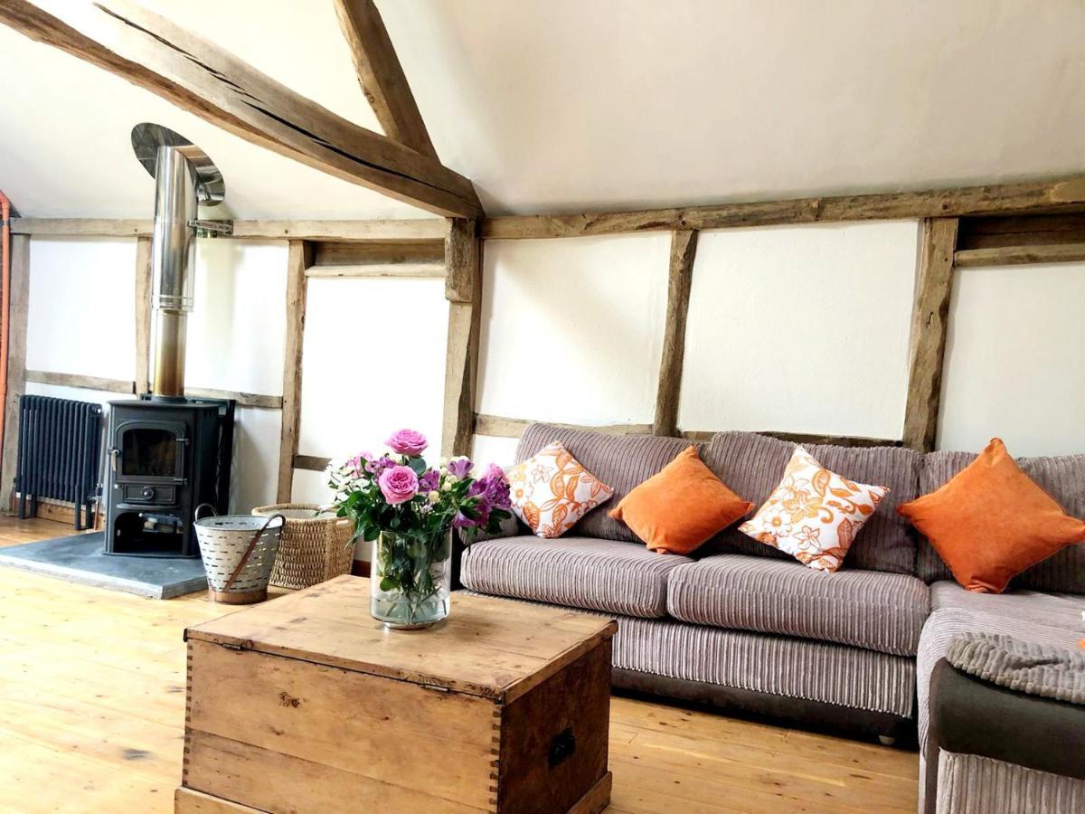 Hay Barn, Penrheol Farm, Unique Barn Conversion ビルス・ウェールズ エクステリア 写真